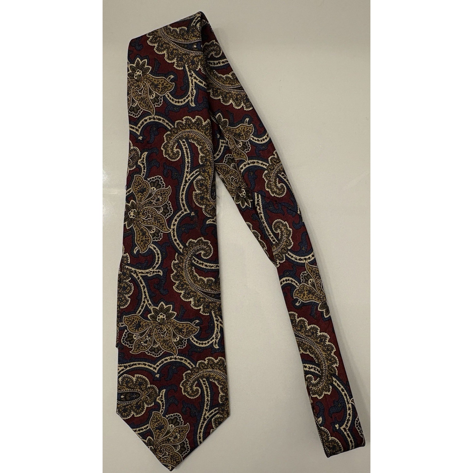 Chanel Paris 100% Silk Men’s Neck Tie Multicolor Pattern Made In Italy
